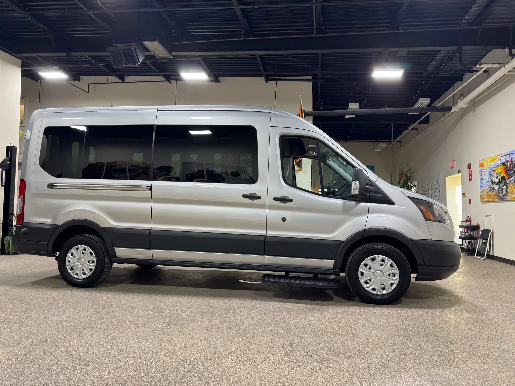 Used 2015 Ford Transit 350 148 Medium Roof RWD image 5