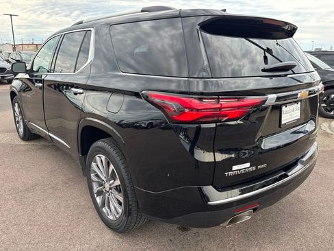 Used 2022 Chevrolet Traverse Premier w/ LPO, Floor Liner Package AWD/4WD image 7