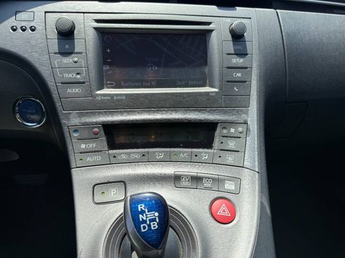 Used 2013 Toyota Prius FWD image 15