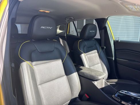 Used 2025 Chevrolet Trax ACTIV w/ Driver Confidence Package image 16