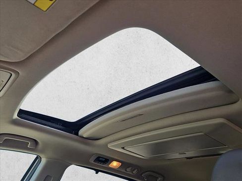 Used 2014 Honda Odyssey Touring image 14