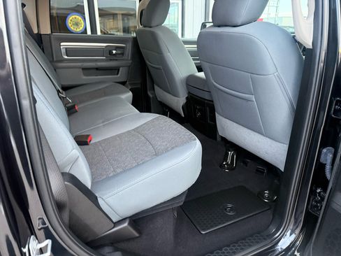 Used 2019 RAM 1500 Big Horn image 16