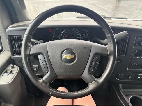 Used 2022 Chevrolet Express 2500 w/ Driver Convenience Package RWD image 20