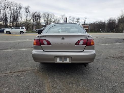 Used 2000 Toyota Corolla VE FWD image 5