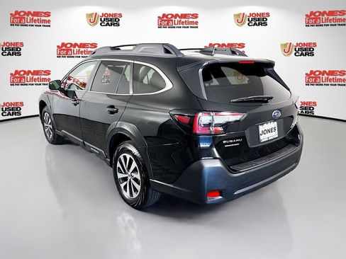 Certified 2025 Subaru Outback Premium w/ Popular Package #1 AWD/4WD image 2