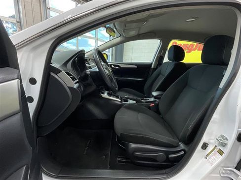 Used 2018 Nissan Sentra S image 11