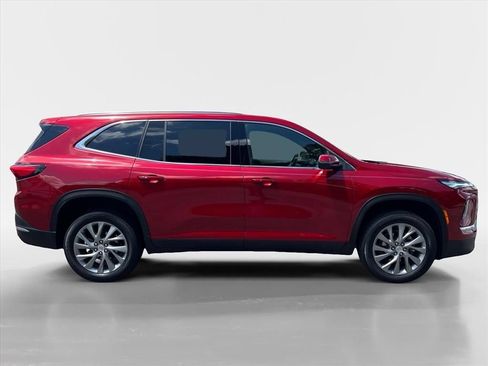 Used 2025 Buick Enclave Preferred AWD/4WD image 6