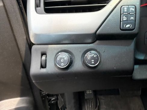 Used 2019 Chevrolet Tahoe LT w/ Z71 Midnight Edition AWD/4WD image 16