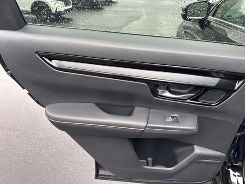 Certified 2025 Honda CR-V Sport Touring image 13