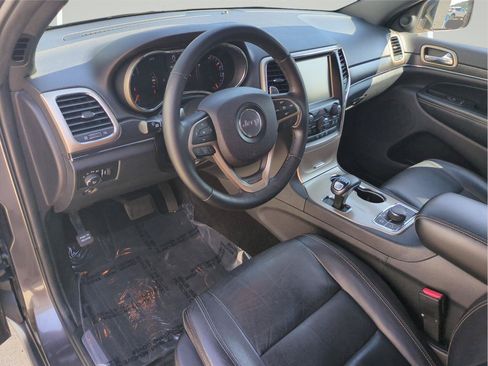 Used 2015 Jeep Grand Cherokee Limited AWD/4WD image 16