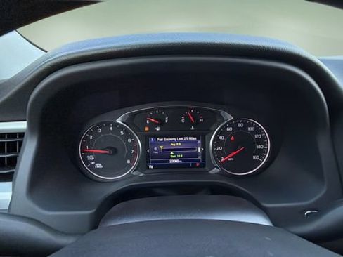 Used 2023 GMC Acadia SLE w/ Driver Convenience Package FWD image 15