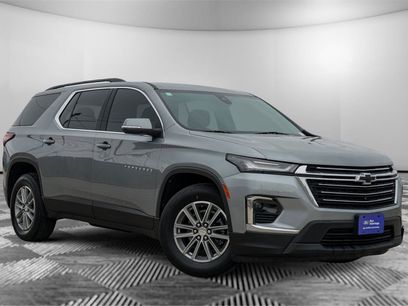Used 2023 Chevrolet Traverse LT w/ Rear Camera Mirror Package