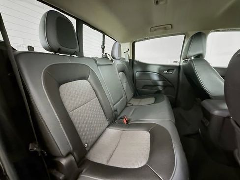 Used 2018 Chevrolet Colorado Z71 w/ Z71 Midnight Edition image 28