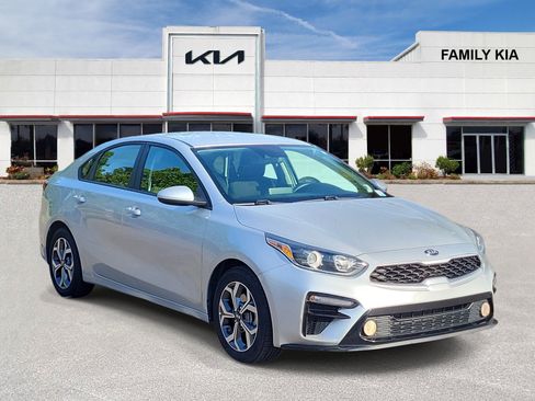 Used 2020 Kia Forte LXS FWD image 1