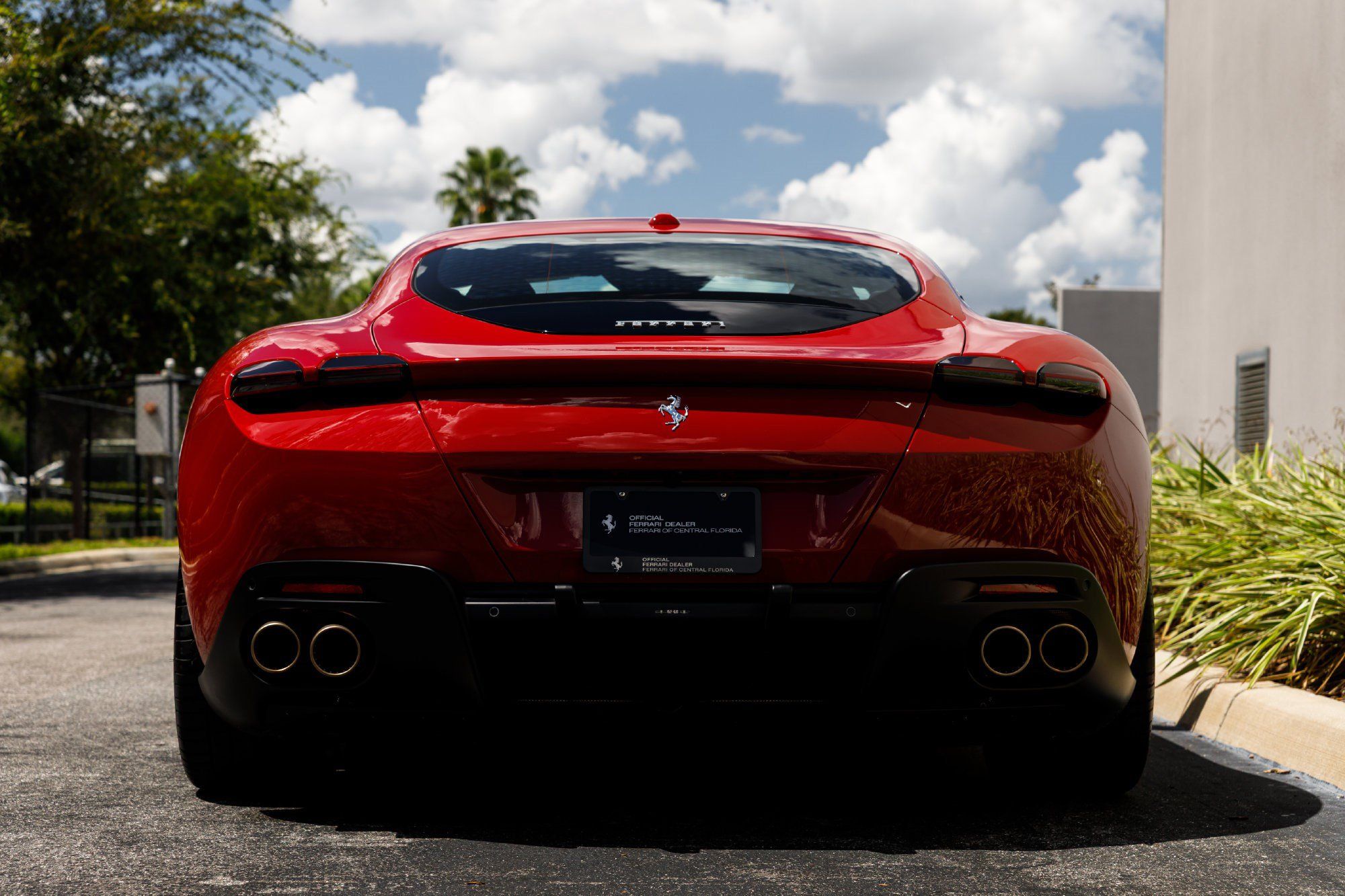 Used 2023 Ferrari Roma RWD image 8