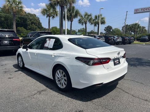 Used 2024 Toyota Camry LE FWD image 8