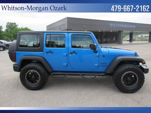 Used 2016 Jeep Wrangler Unlimited Sport w/ Connectivity Group AWD/4WD image 19