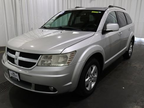 Used 2010 Dodge Journey SXT w/ Flexible Seating Group FWD image 25