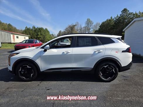 New 2026 Kia Sportage EX AWD/4WD image 4