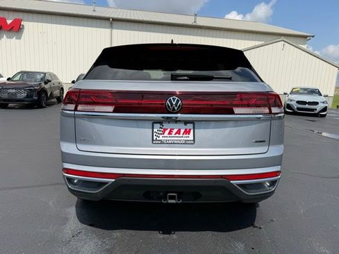 Certified 2025 Volkswagen Atlas Cross Sport SEL image 6
