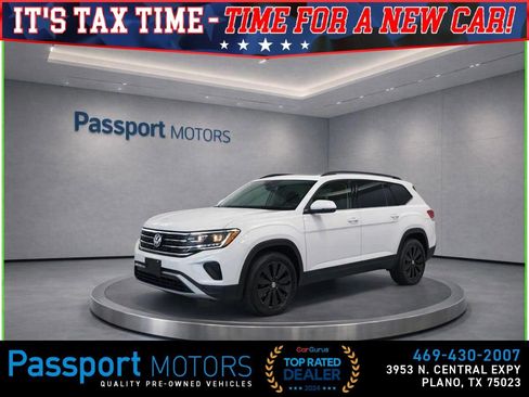 Used 2024 Volkswagen Atlas SE image 2
