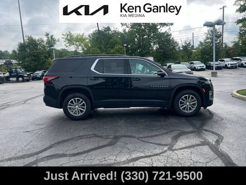 Used 2023 Chevrolet Traverse LT w/ LPO, Floor Liner Package FWD image 4