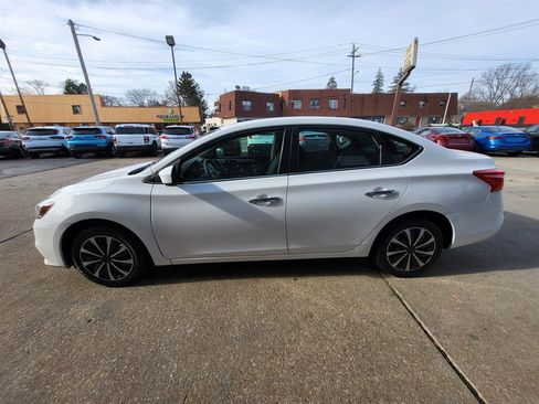 Used 2019 Nissan Sentra S image 2