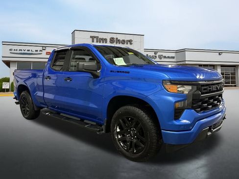 Used 2025 Chevrolet Silverado 1500 Custom w/ Turbomax Blackout Package image 7