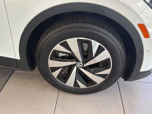 Used 2023 Volkswagen ID.4 Pro RWD image 10