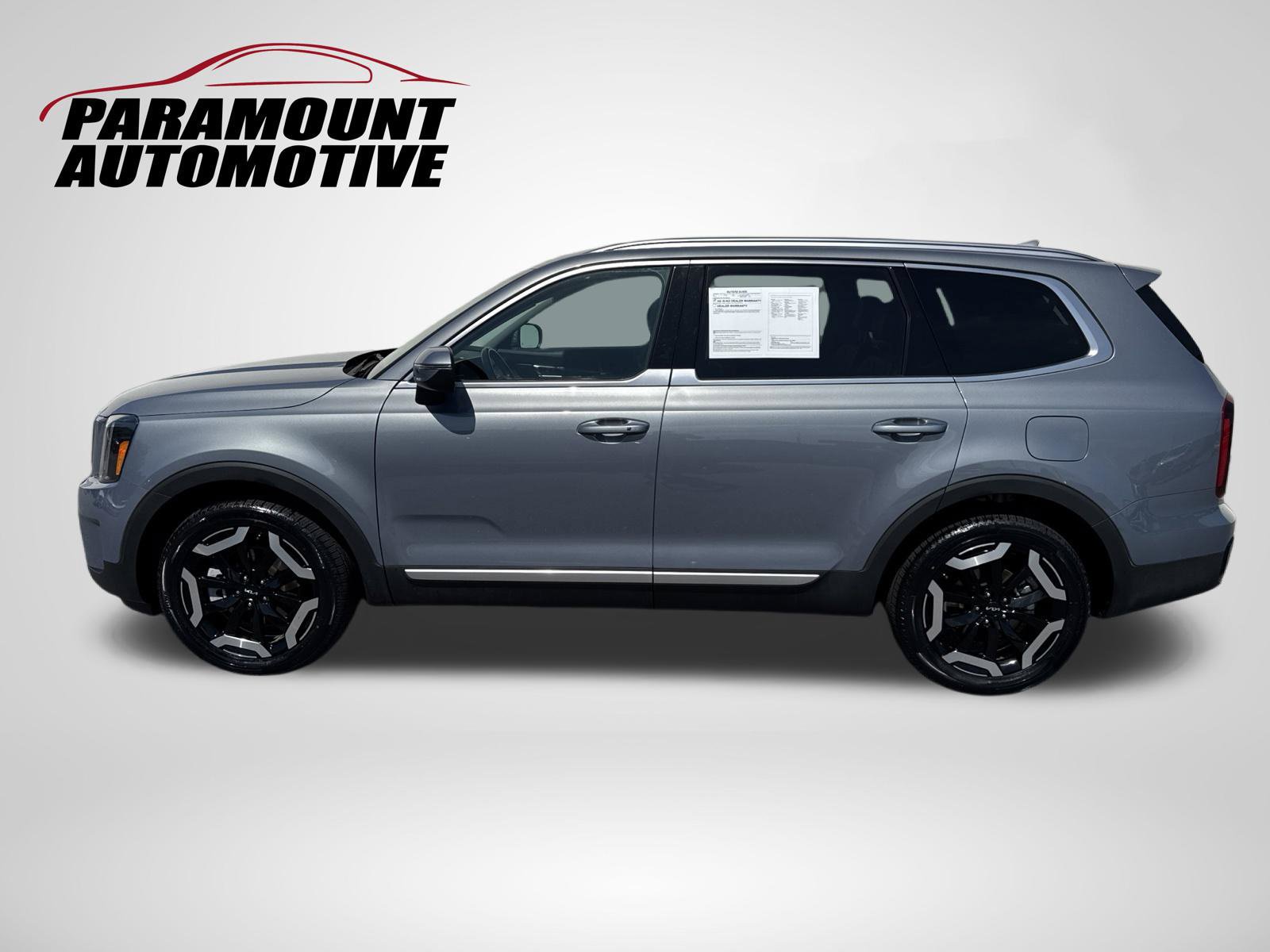 Used 2025 Kia Telluride S FWD image 4