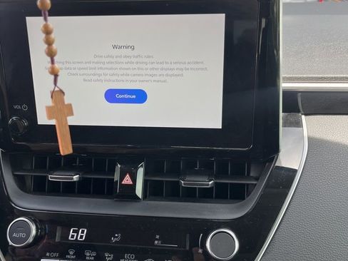 Used 2023 Toyota Corolla XLE image 18