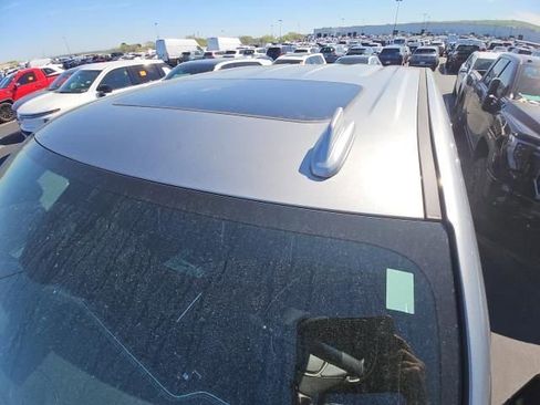 Used 2024 GMC Sierra 2500 AT4X AWD/4WD image 2