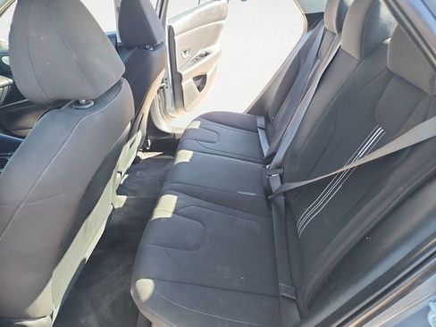 Used 2021 Hyundai Elantra SEL w/ Convenience Package image 11