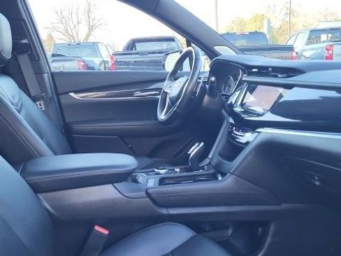 Used 2023 Cadillac XT6 Sport image 21
