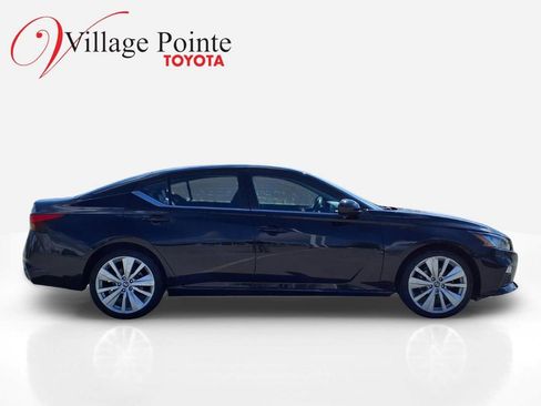 Used 2020 Nissan Altima 2.5 SR FWD image 7