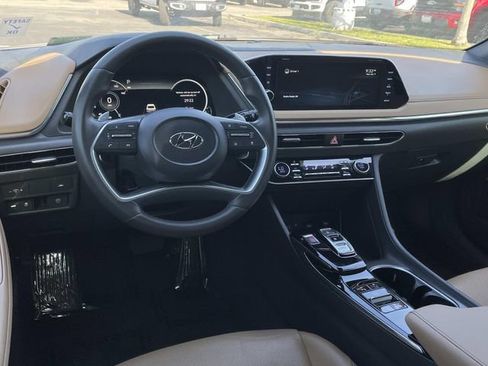 Used 2022 Hyundai Sonata Limited image 7