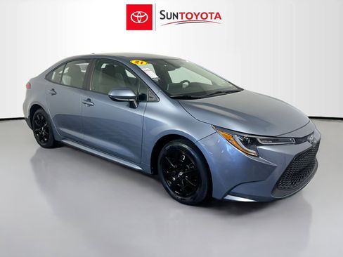 Used 2021 Toyota Corolla LE image 1