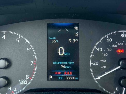 Used 2023 Toyota Corolla Cross LE FWD image 26