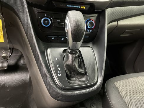 Used 2020 Ford Transit Connect XL FWD image 19