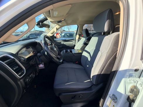 Used 2019 RAM 1500 Big Horn image 11