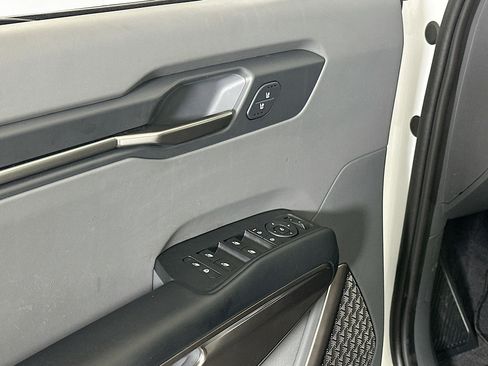 Used 2024 Kia EV9 Light Long Range image 15