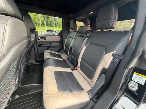 Used 2024 Ford Bronco Big Bend AWD/4WD image 18