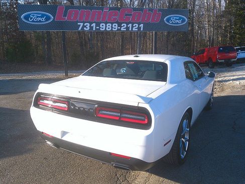 Used 2022 Dodge Challenger GT image 4