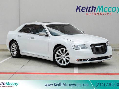 Used 2020 Chrysler 300 Limited RWD image 1