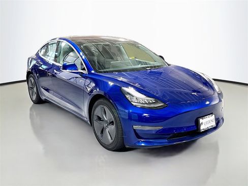 Used 2018 Tesla Model 3 Long Range image 3