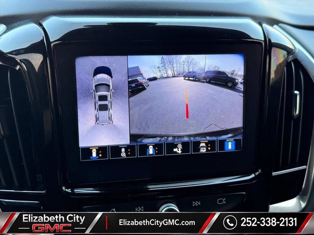 Used 2023 Chevrolet Traverse Premier AWD/4WD image 25