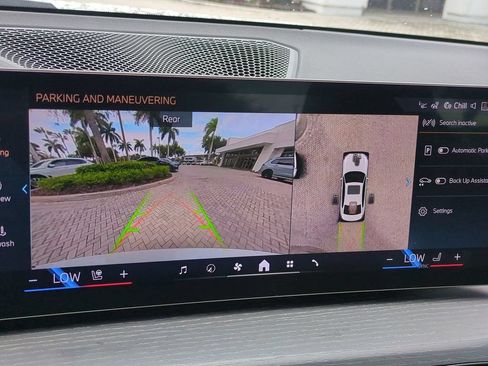 New 2025 BMW 330i Sedan w/ Premium Package RWD image 21