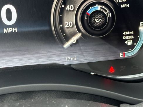 New 2026 RAM 2500 Laramie AWD/4WD image 29