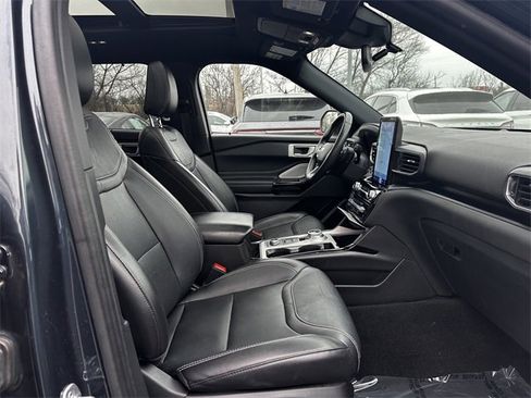 Certified 2023 Ford Explorer ST w/ Equipment Group 401A image 34