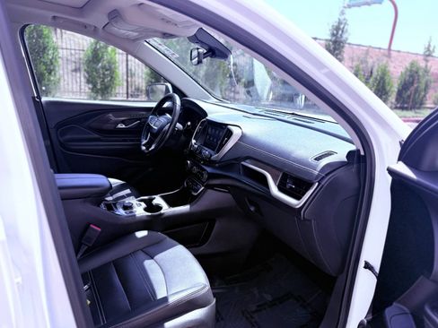 Used 2022 GMC Terrain Denali w/ Denali Premium Package AWD/4WD image 23